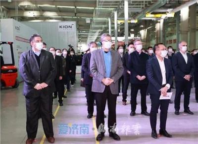 凱傲中國叉車一期項(xiàng)目投產(chǎn)暨美國德馬泰克項(xiàng)目開工活動在萊蕪區(qū)舉行